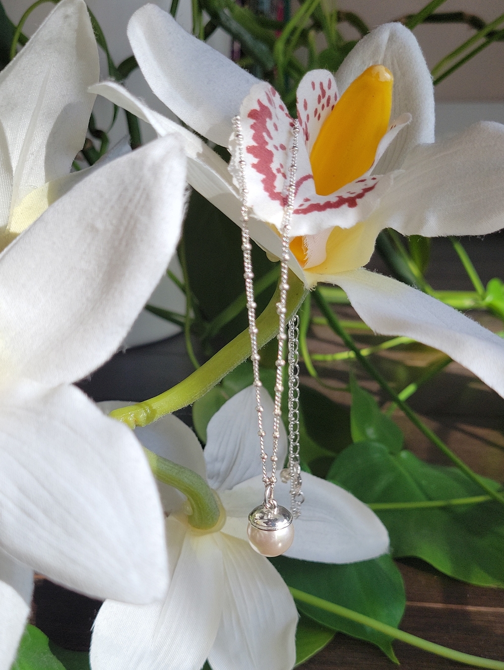 NEW!! Pearl Pendant Necklace